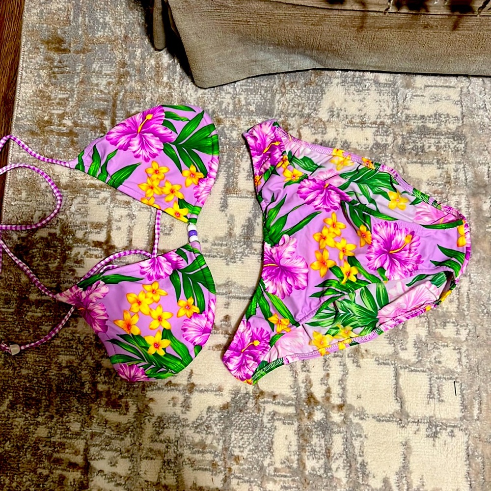 Venus Bikini - Picture 6 of 7
